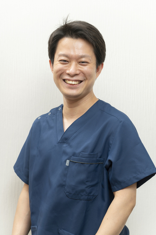 スタッフ紹介 - 鷺沼カイロプラクティック鍼灸整体院